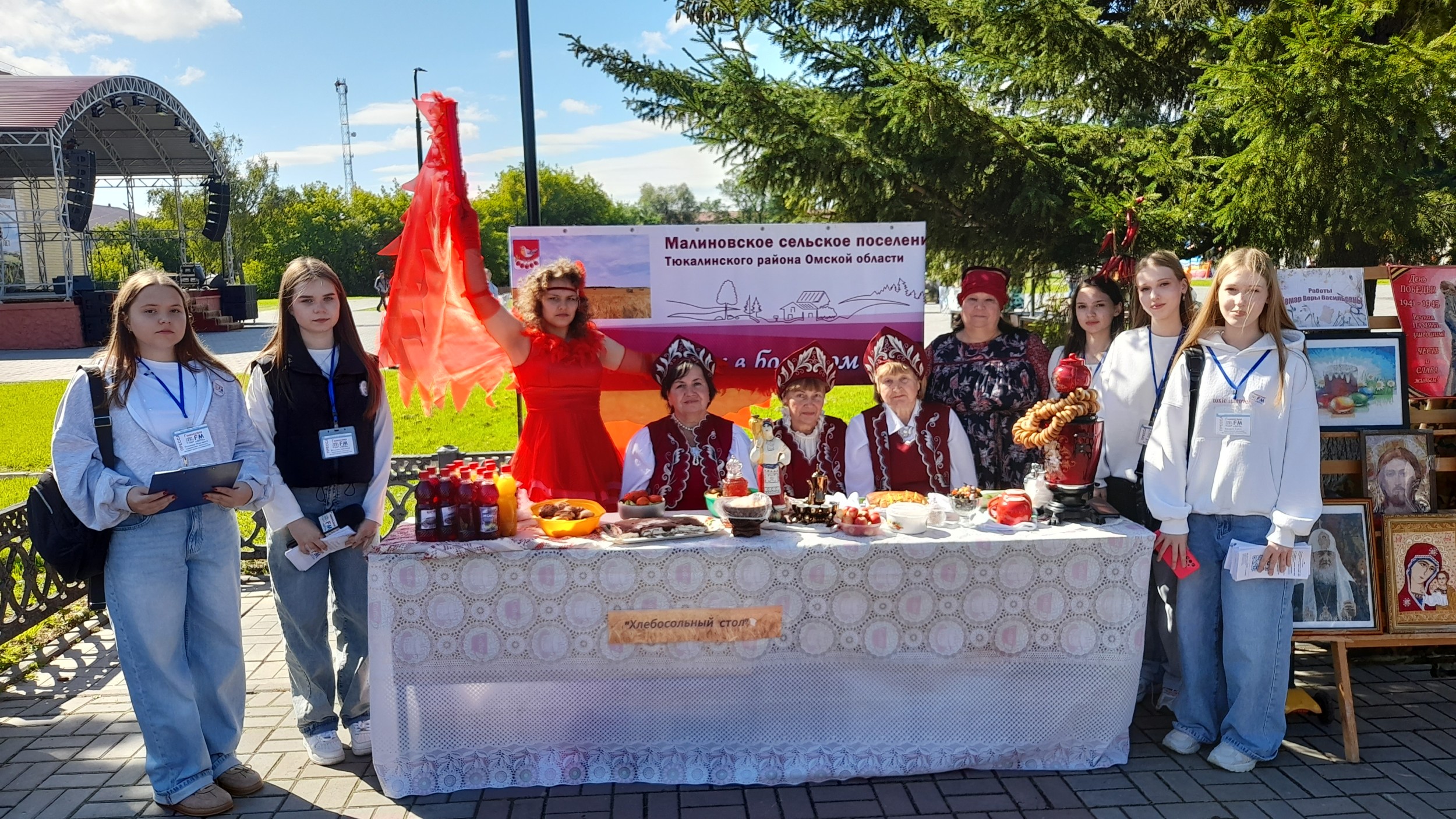 Корреспонденты Гимназия FM на Дне города